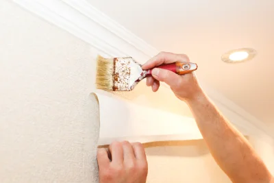 Pose de papier peint à Contault — revêtements muraux et toiles de verre